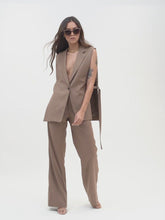 Load and play video in Gallery viewer, Long Vest (Espresso)