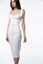 Load image into Gallery viewer, Alpha Female (White)