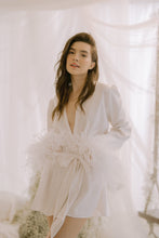 Load image into Gallery viewer, Short Silk Robe with Ostrich Feathers
