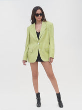 Load and play video in Gallery viewer, Tailored Oversized Blazer (Avocado)

